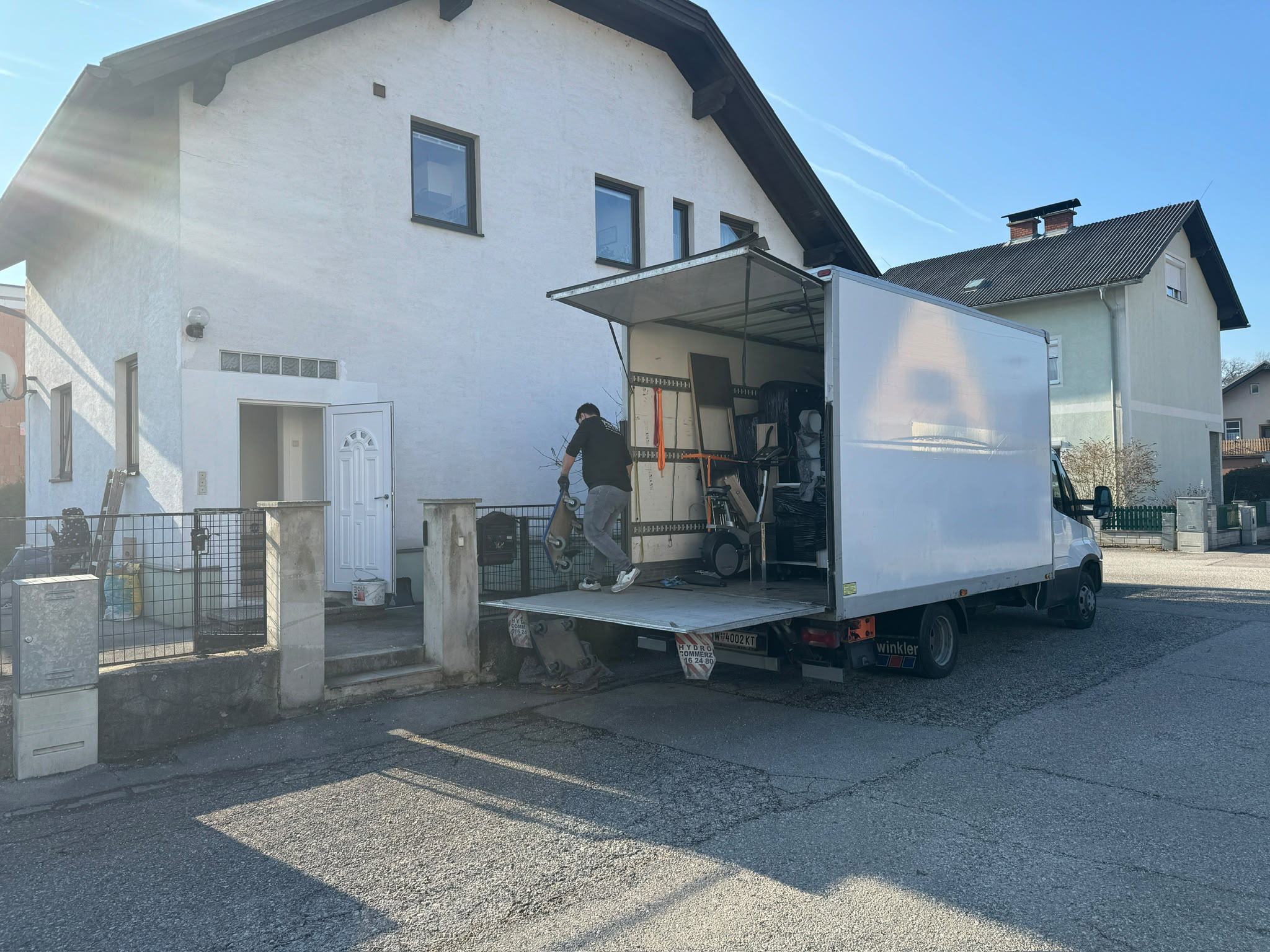 UmzugsProfi beim Hausumzug im Wiener Umland
